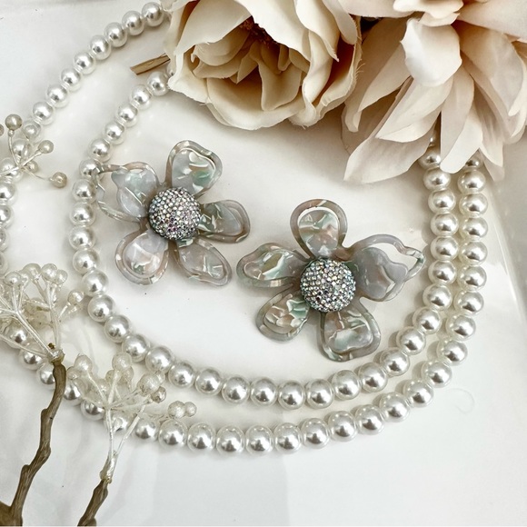 Lele Sadoughi Earrings - Picture 9 of 11